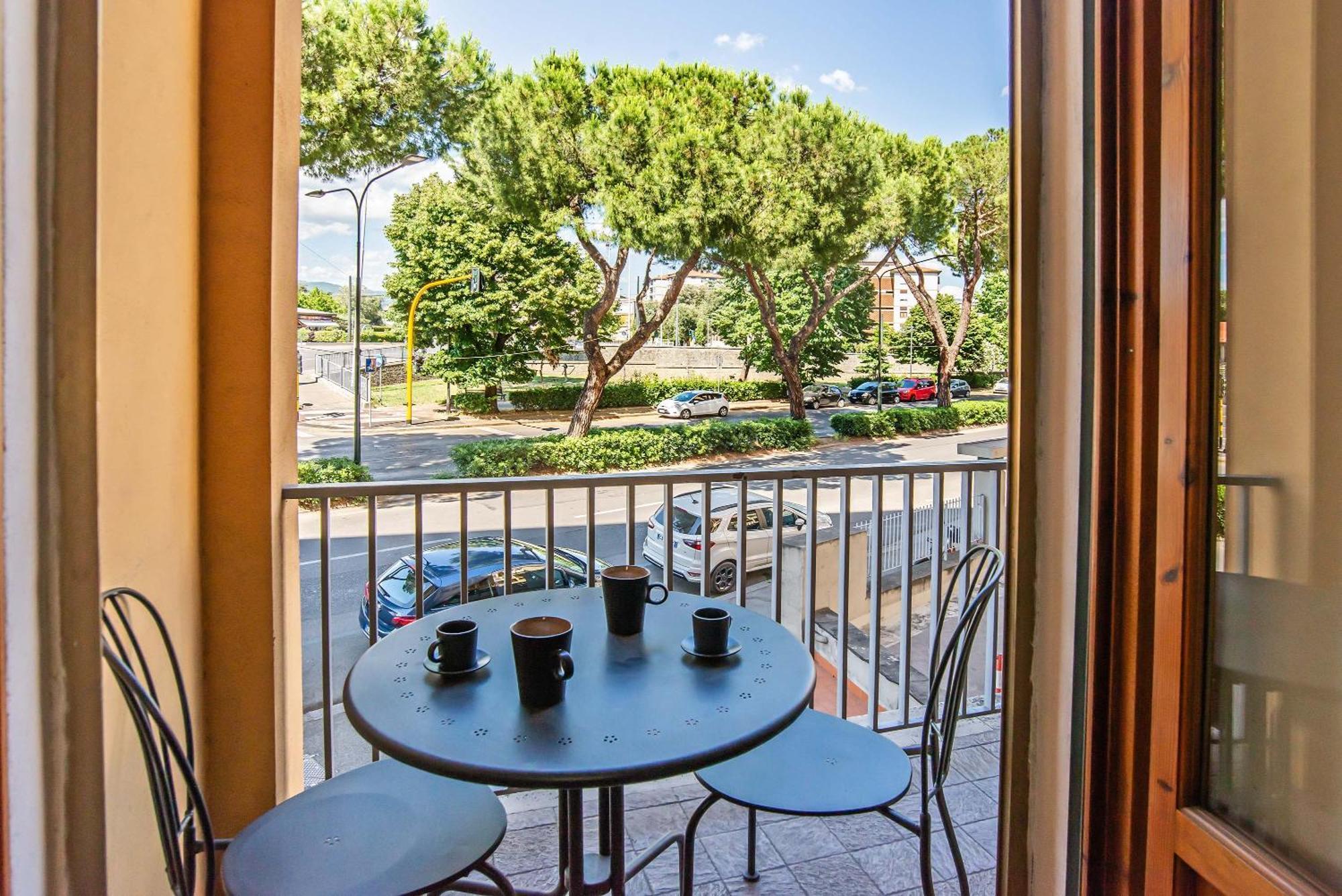 Lusa Suite With Free Private Parking Firenze Bagian luar foto